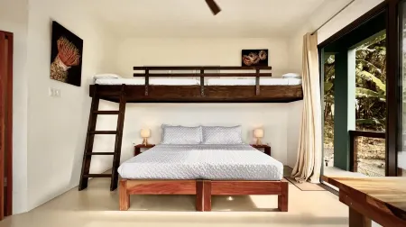 Relaxing Cottage with Panoramic Mountain, Waterfall & Coast Views, Sleeps 4