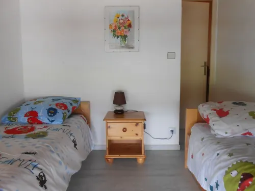 Apartment in Les Angles with amazing view of Maternale lake