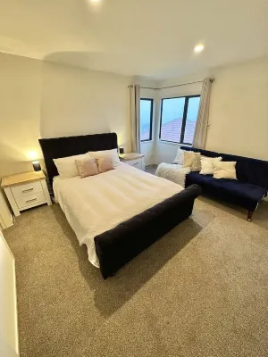 Scenic Haven: Warm, ethnic charm Hotels in Newlands