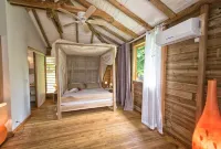 KAZ ANA Gites de Camago, private swimming pool, 2 min from the beach, with cistern