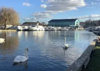 Cosy and comfortable Riverside Cottage in Wroxham, the Gateway to the Broads