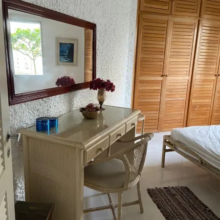 1 block from the beach, Excellent area, comfortable for 6 people