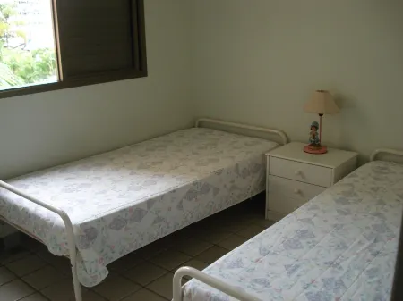 Riviera apartment, 50mt from the beach 3bts 2bh, sl 2 main rooms. balcony, air cond, wi-fi air