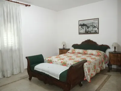 holiday home a few km from the Sorrento peninsula with garden and parking space