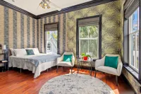 Waterfront Storybook Loft in downtown  Stuart