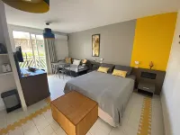 Le CAMASSIA, luxury studio in private residence with swimming pool and beach Các khách sạn ở 