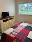 Always In Season Ski In/OutCozy getaway just steps away from Omas Meadow
