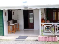 LES FLAMBOYANTS LA PETITE MAISON CRÉOLE Hotels in Anse-Bertrand