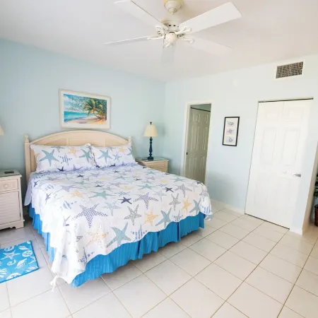 2023 Renovated The Retreat 17 Oceanview ground floor condo steps to ocean/beach