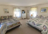 Cozy Cottage on Crooked Lake First Basin