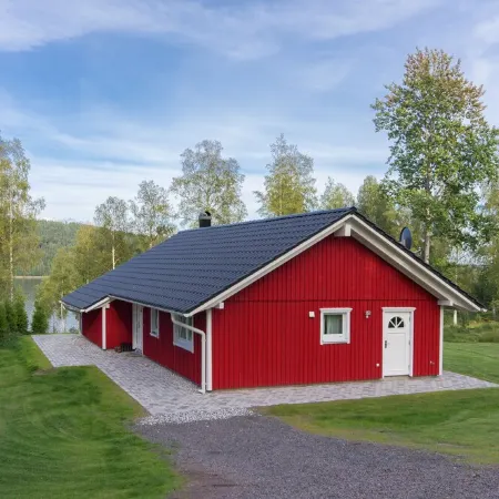 Pure lake view and great feeling of space