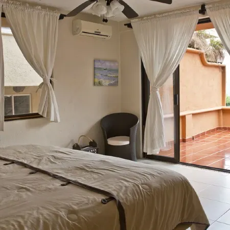 Indulgent, Romantic and Utterly Private—Relax in Affordable Luxury 3BR