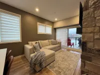 Blue Mountain Village Condo w/ Pool - Steps from Scandinave!