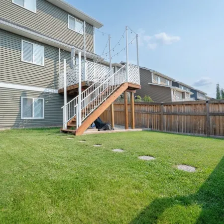 3 Bedroom Luxury Home w/ Office & Theatre