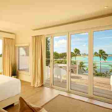 Modern and spacious villa with private pool with ocean sunset view Rooms