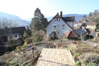 Ferienwohnung "schwarzwaldblick " Hotels in Schramberg