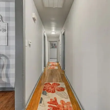 Lovely Home in the Heart of Springfield