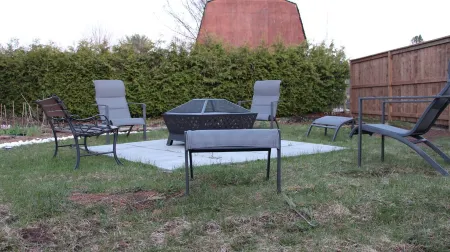 Entire luxury house w/ 3Bdrm, 2Bthrm, hot tub, EV charger, PS5, BBQ & fire pit Отели в г. Су-Сент-Мари