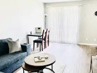 Lovely 2 Bedroom apartment Hotels in Camrose