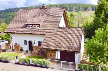 Exclusiv Wohnen im Hochschwarzwald, Incl. Einliegerwohnung
