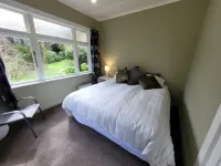 Huāki Punakaiki Bach Hotels near Pancake Rocks and Blowholes Walk