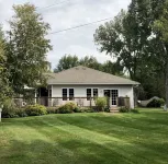 Luxurious Getaway - Near Sandbanks and Wineries