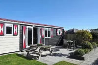 Chalet Florence 5 , 6- Persoons met Veel Privacy; Huisdiervrij,ruime Tuin Hotels in 