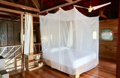 Welcome to our beach front eco-friendly home in Bocas De Toro! Các khách sạn ở 