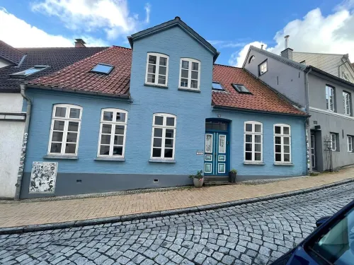 Studio with a Panoramic View, Centrally Located in the Old Town, Quiet, Wi-Fi, Free Parking - Homestays