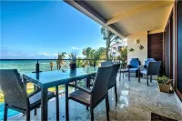 Create Unforgettable Memories in Your Beachfront Escape with Stunning Views!