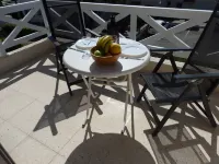 Perfectly located 2 bed Townhouse in the heart of Coral Bay,  sea views