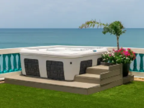 Villa Grenda - Oceanfront - Honeymooner - pet friendly - at Stella, Rincón Hoteles en Rincón