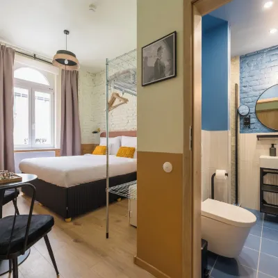 East-West Budapest Boutique Hotel Hotels near Corvin-negyed