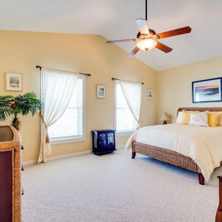 Oceanfront Oasis in Cedar Key w/ 2 Balconies!
