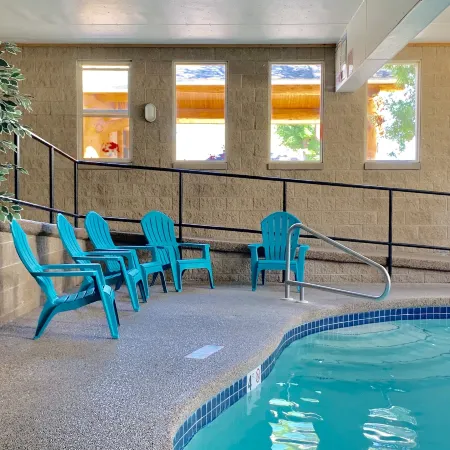 Moose Creek Lodge & Suites