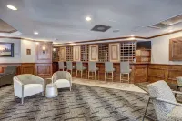 4Br Renovated - Sleeps 12- Downtown Breck by RedAwning - Breakfast