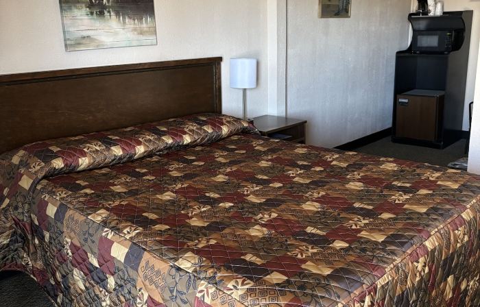 Frontier Motel