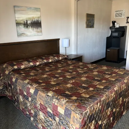 Frontier Motel