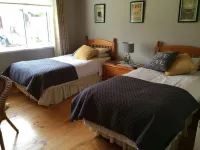 Ashleigh House B&B - parking