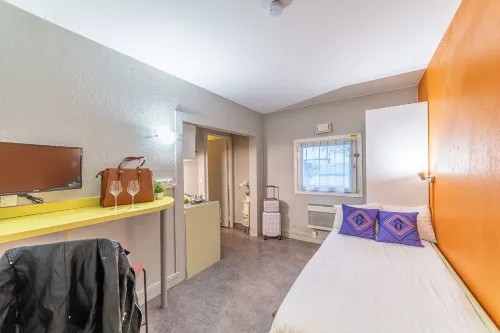 몽템포 아파트호텔 CDG 구생빌 Ecouen 호텔