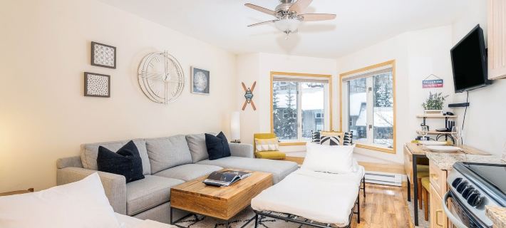 Modern Comfort River/Mtn Views + Hot Tub 1 Bedroom Condo by RedAwning Hotels in Telluride