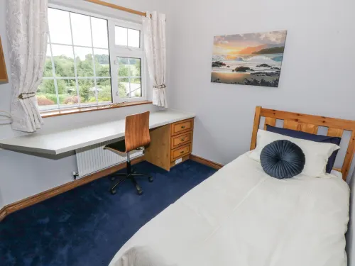 Clodagh's Cottage - Beach