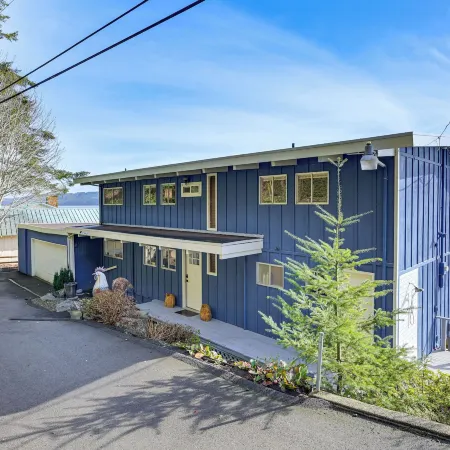 Decks & Views: Waterfront Shelton Home