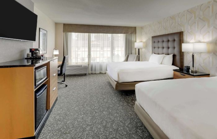 Drury Inn & Suites Birmingham Lakeshore Drive