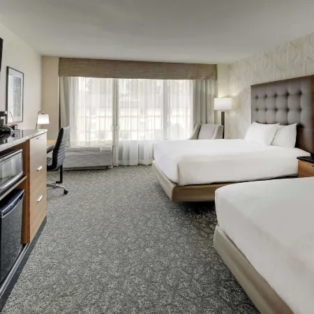 Drury Inn & Suites Birmingham Lakeshore Drive