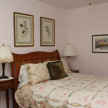 Bear Flag Inn