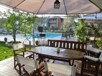 Hotel Avra