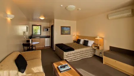 Broadway Motel Отели рядом с достопримечательностью «Picton Interislander Vehicle Check-In»