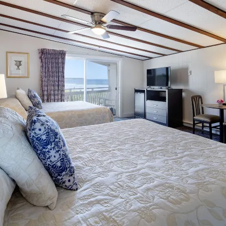 Alouette Beach Resort
