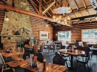 Squirrel Tree Resort Hotels in Chelan County